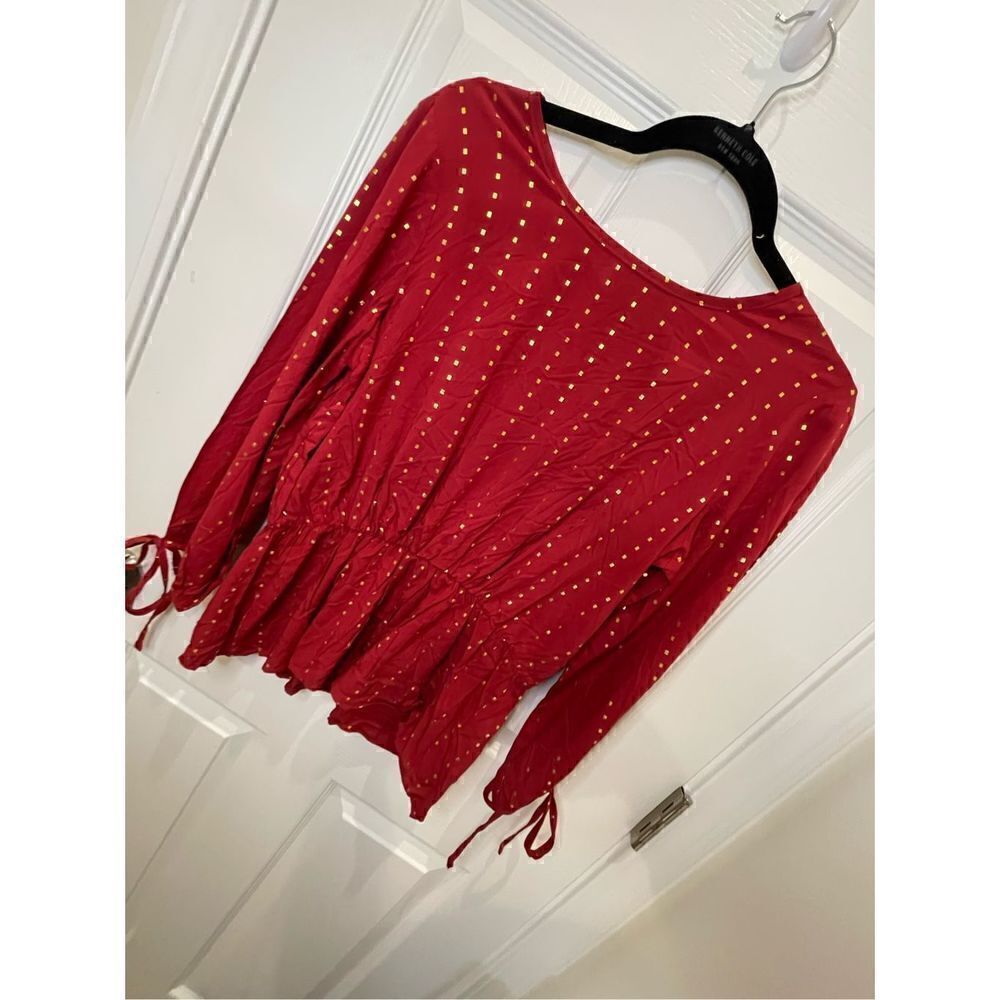 Harve Benard women’s blouse red and gold medium NWT